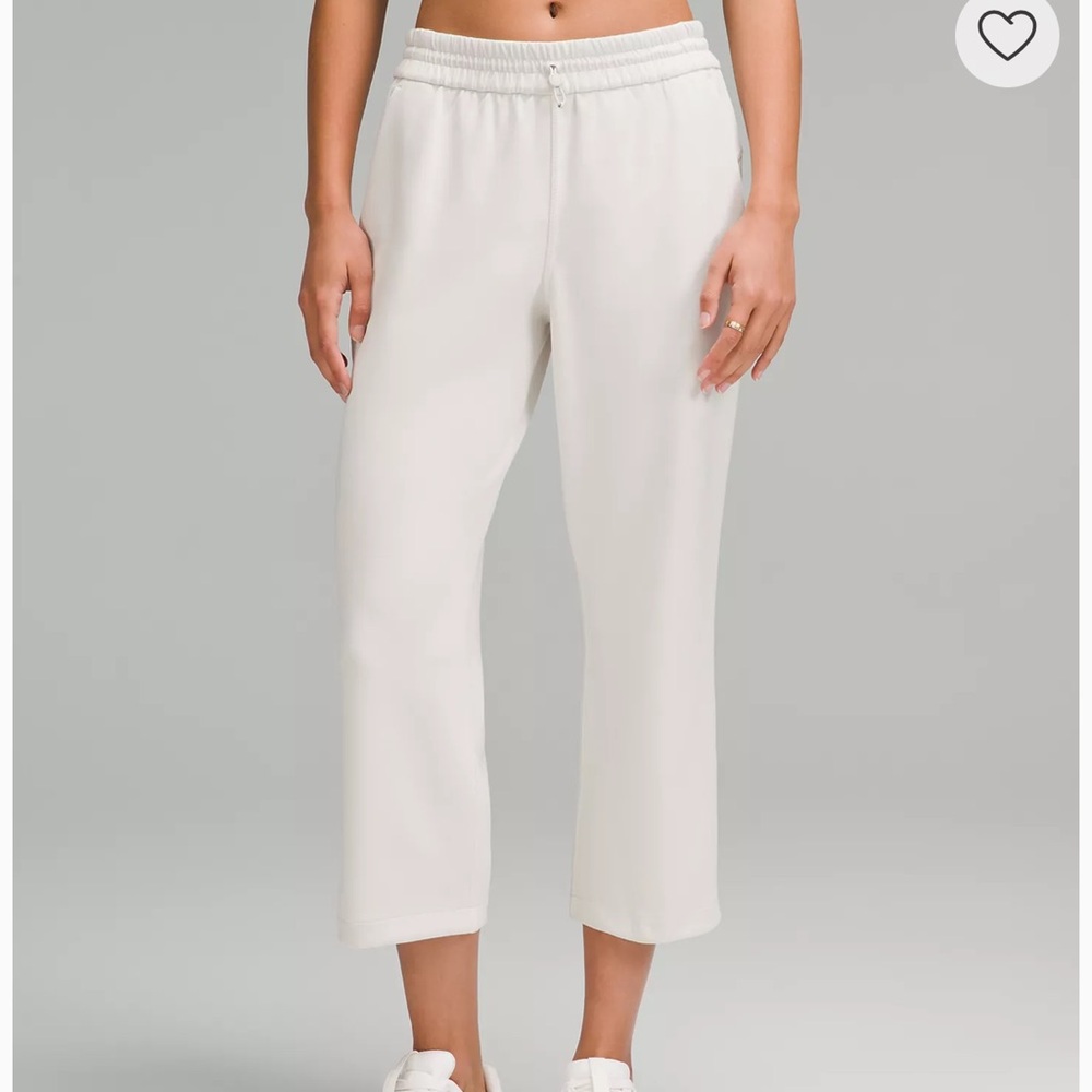 lululemon athletica softstreme Cropped Wide-Leg Pants in Cream Lemon sorbet